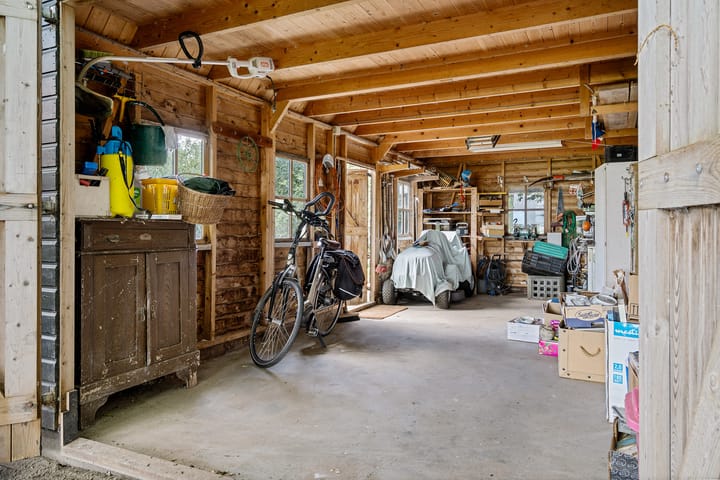 Photo 38 of 't Sou 44