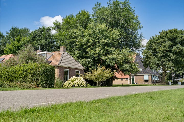 Photo 42 of 't Sou 44