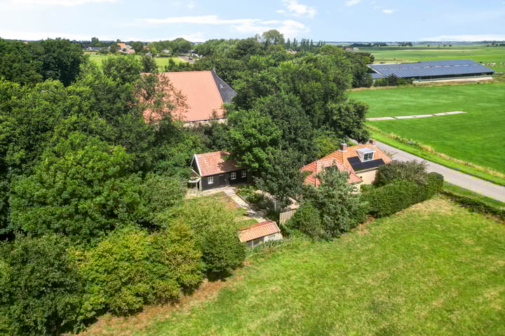 Photo 47 of 't Sou 44