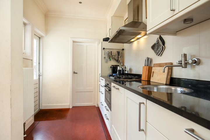 Photo 16 of Kennemerstraatweg 219