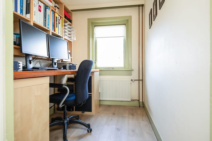 Photo 22 of Kennemerstraatweg 219