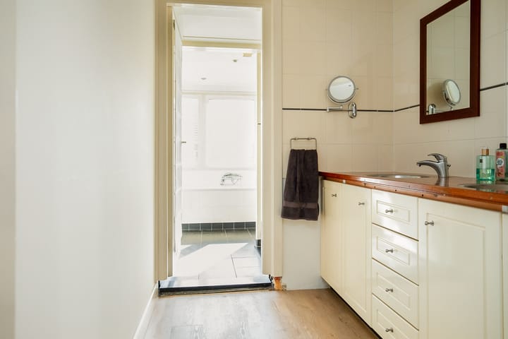 Photo 28 of Kennemerstraatweg 219