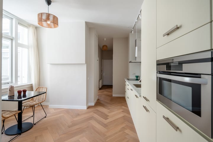 Foto 7 van Frederik Hendrikstraat 28-3