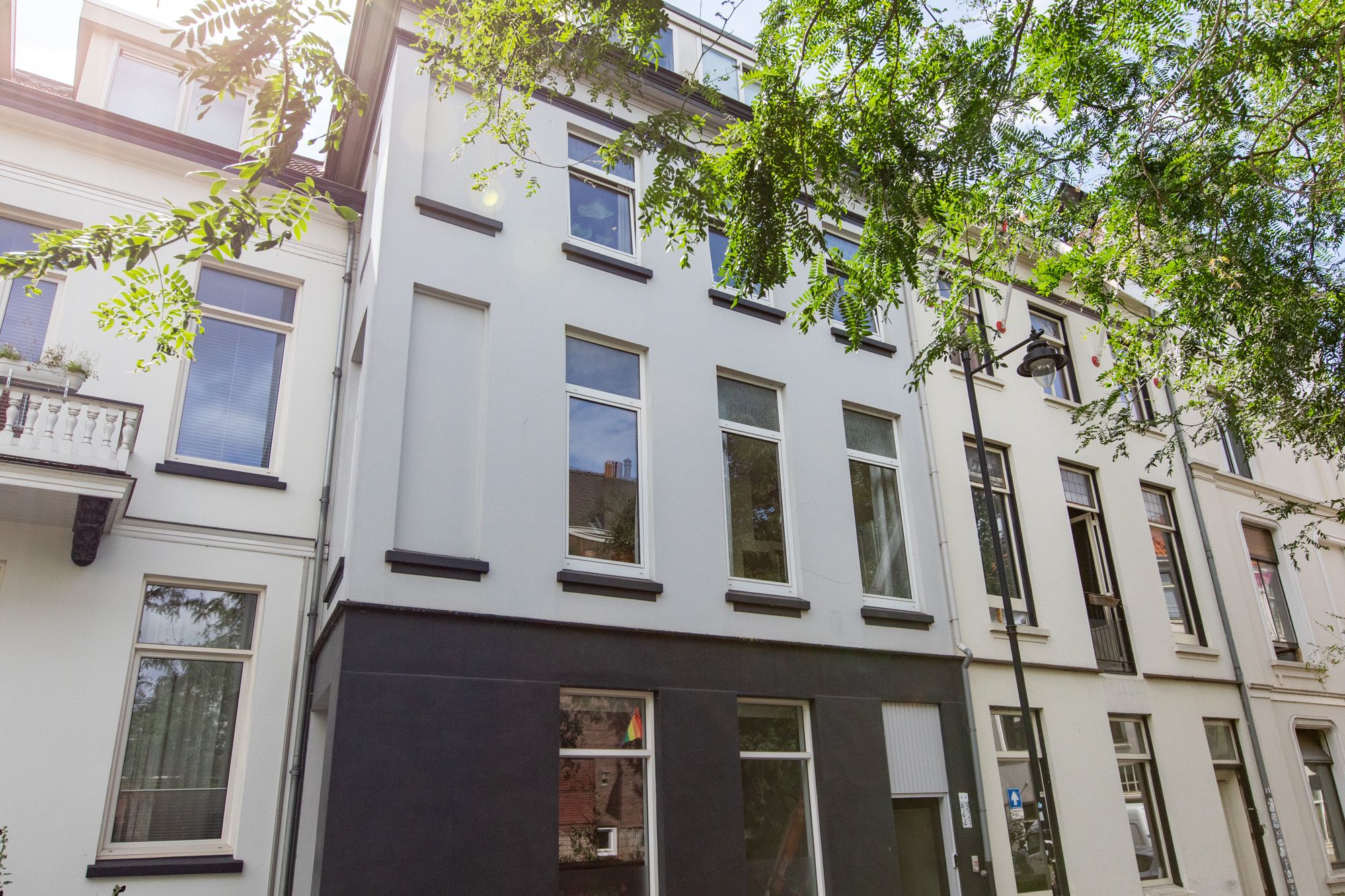 Foto 6 van Emmastraat 4-2