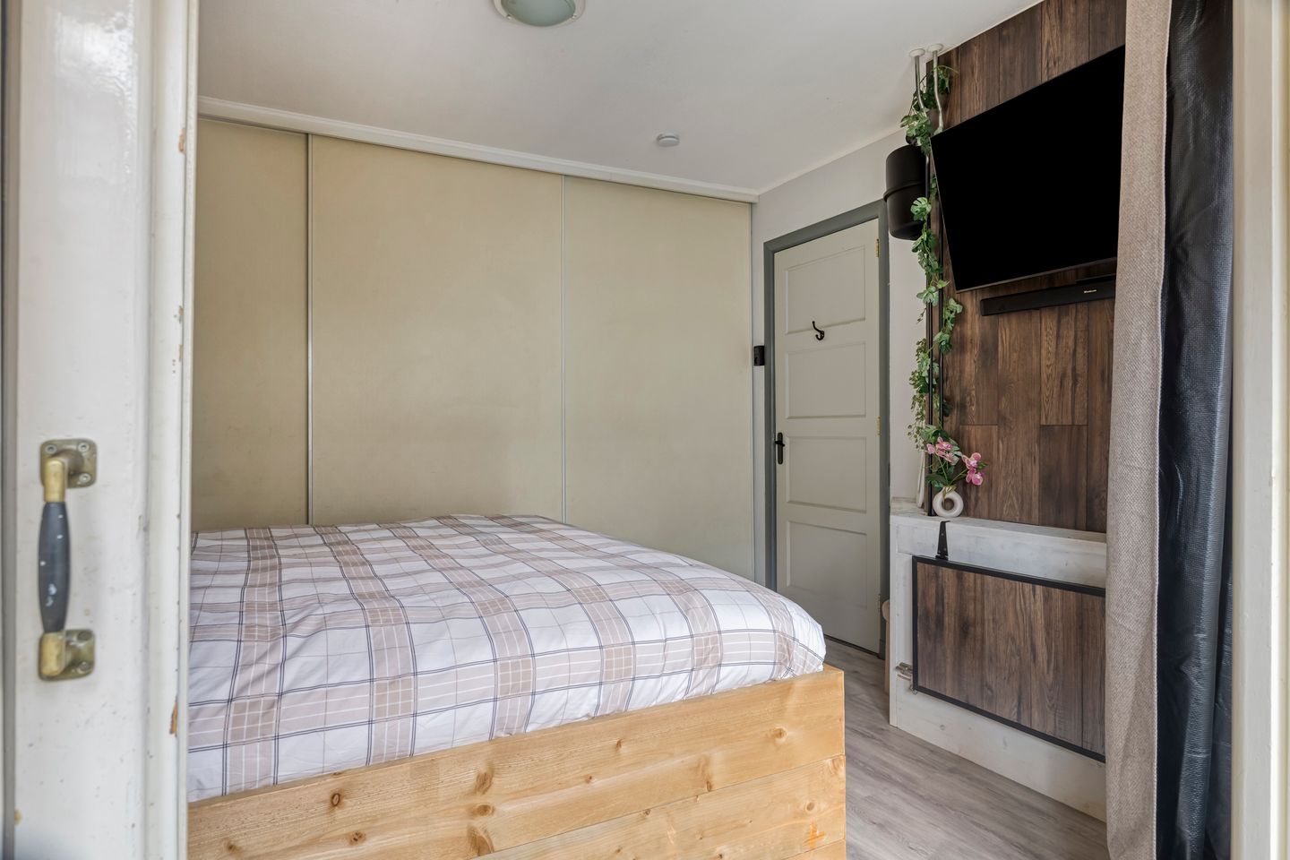 Foto 19 van Mijnsherenlaan 116-B