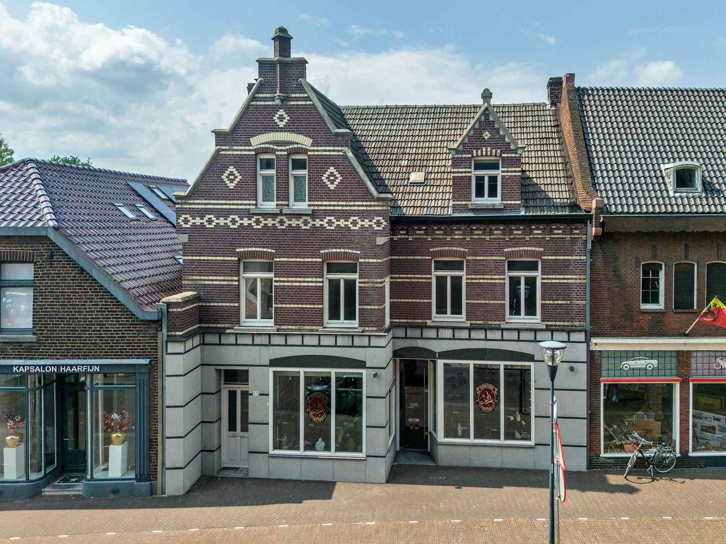 View photo 2 of Grotestraat 48-50