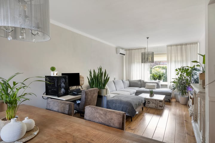 Foto 6 van Julianastraat 10