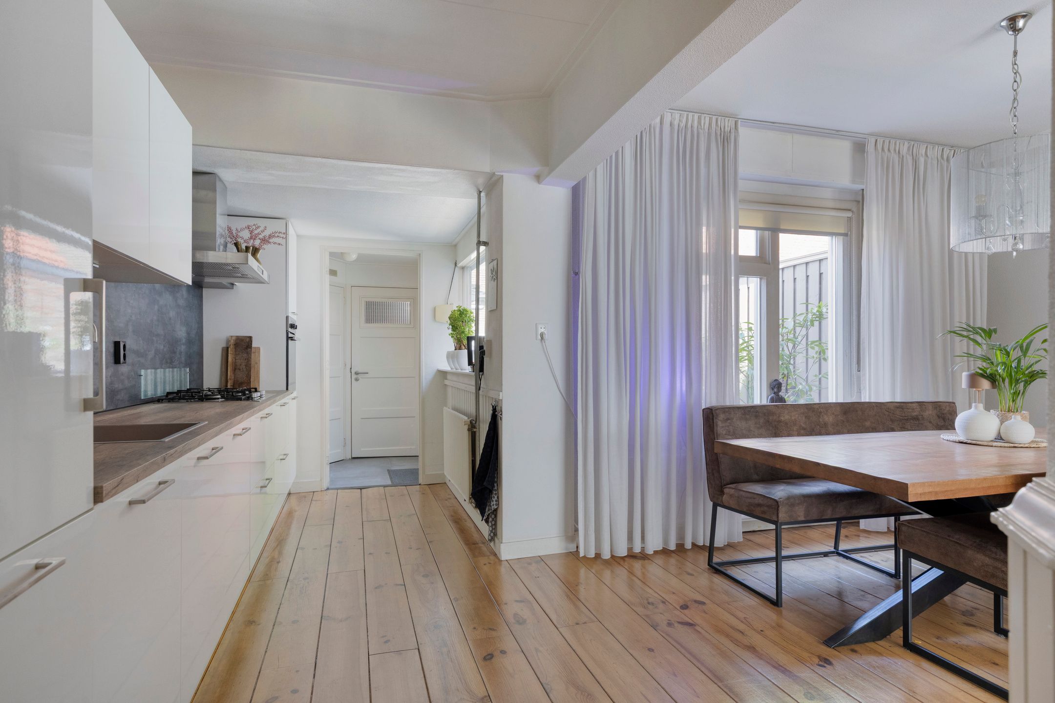 Foto 9 van Julianastraat 10