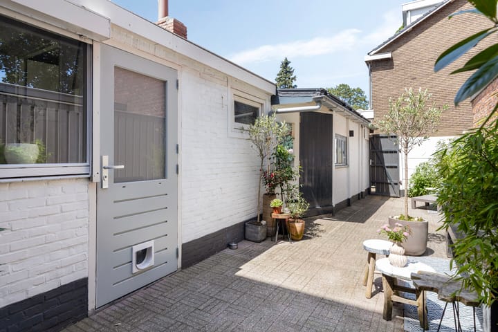 Foto 30 van Julianastraat 10