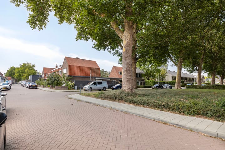 Foto 35 van Julianastraat 10