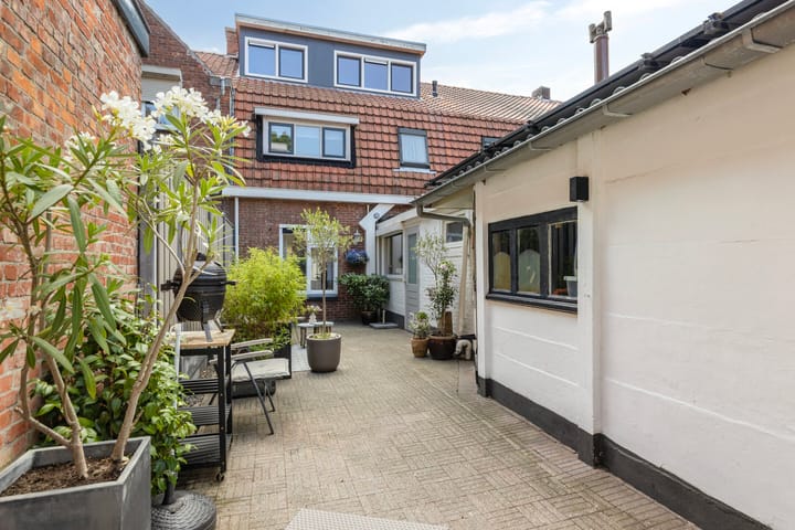 Foto 31 van Julianastraat 10