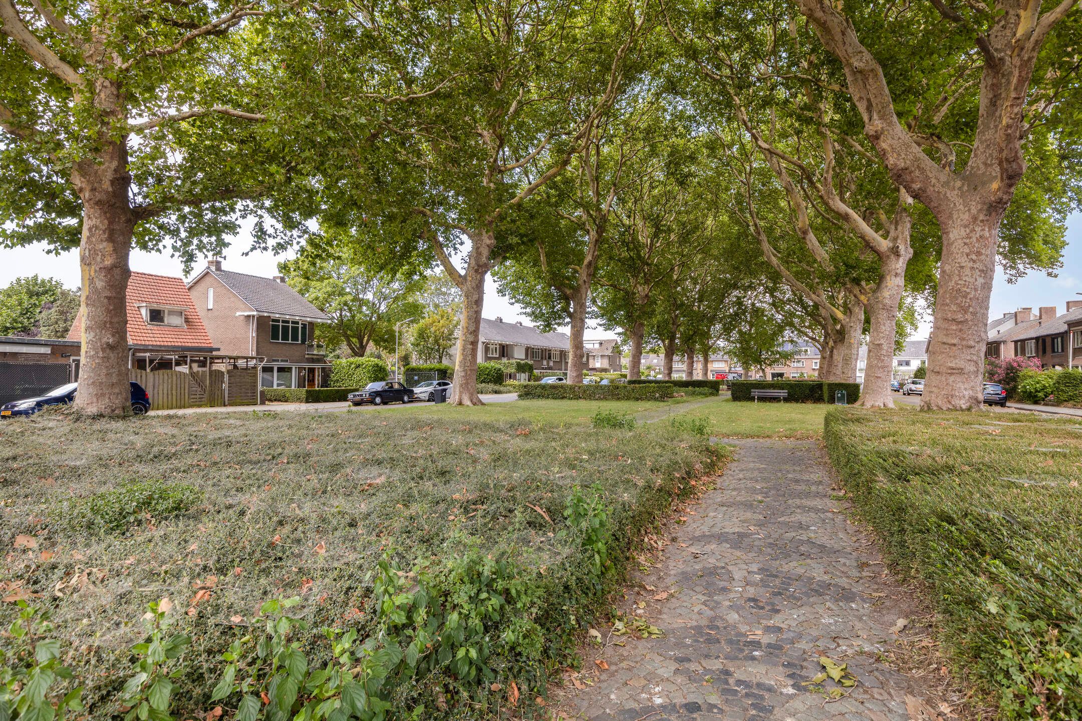 Foto 36 van Julianastraat 10