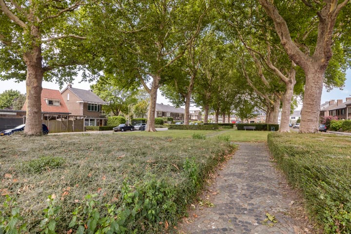 Foto 36 van Julianastraat 10