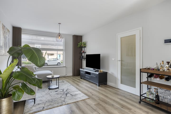 Photo 7 of Uranusstraat 26