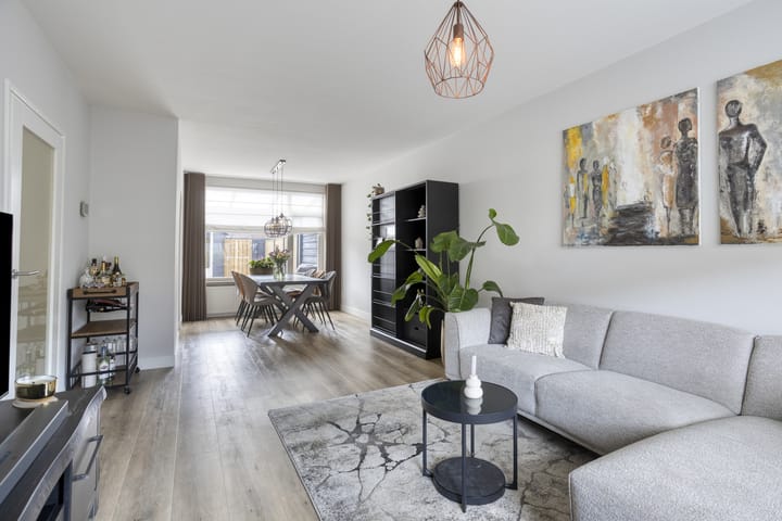 Photo 10 of Uranusstraat 26