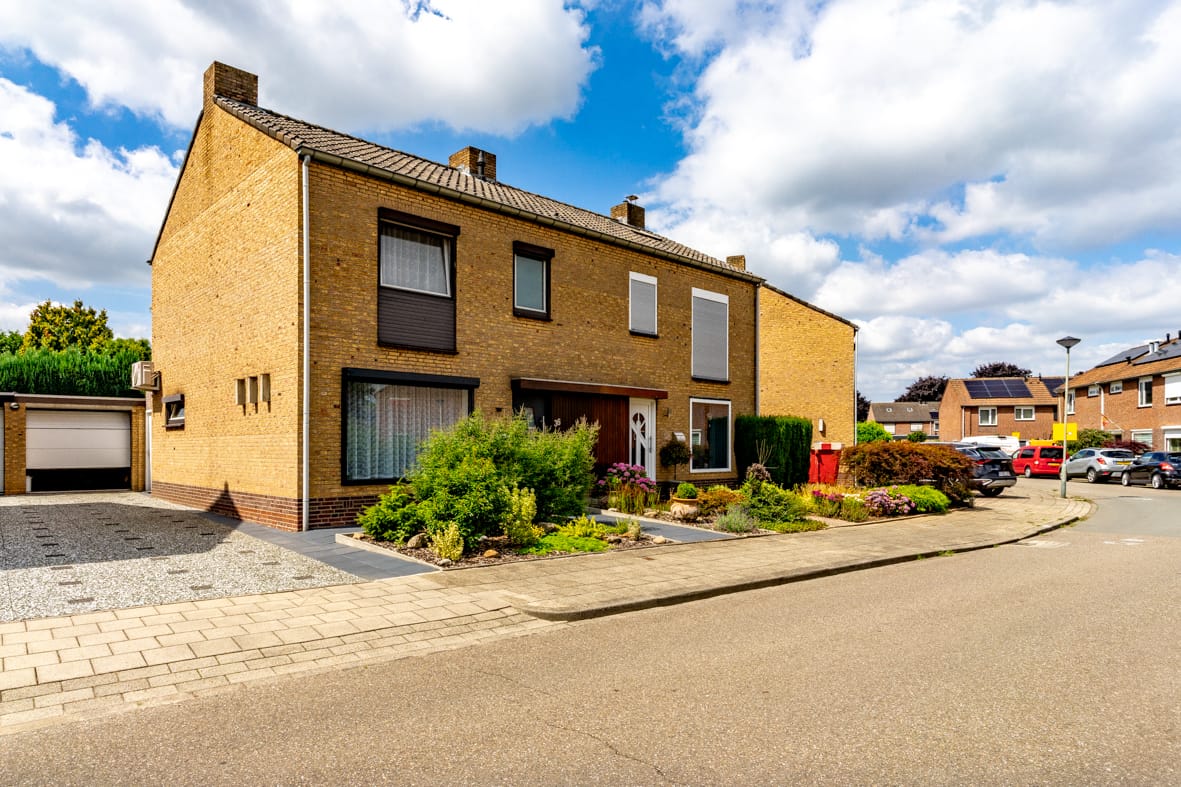 Foto 35 van Burg Fredrixstraat 36