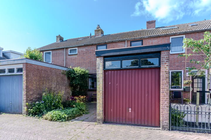 Foto 38 van Oranjestraat 15