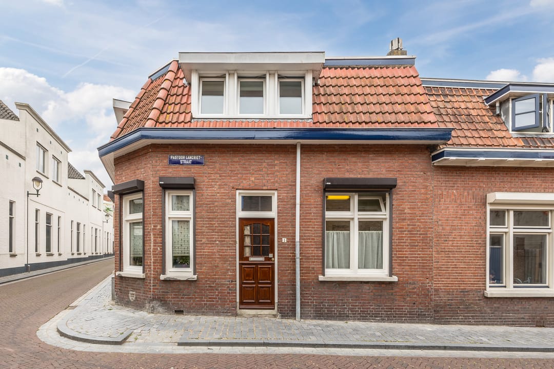Photo 46 of Pastoor Lancrietstraat 1
