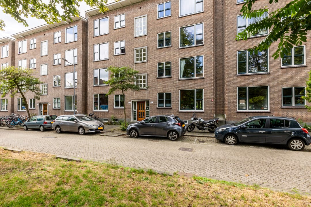 Foto 1 van Vredenoordlaan 64-D