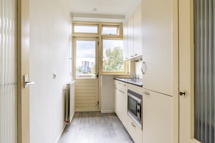 Foto 4 van Vredenoordlaan 64-D