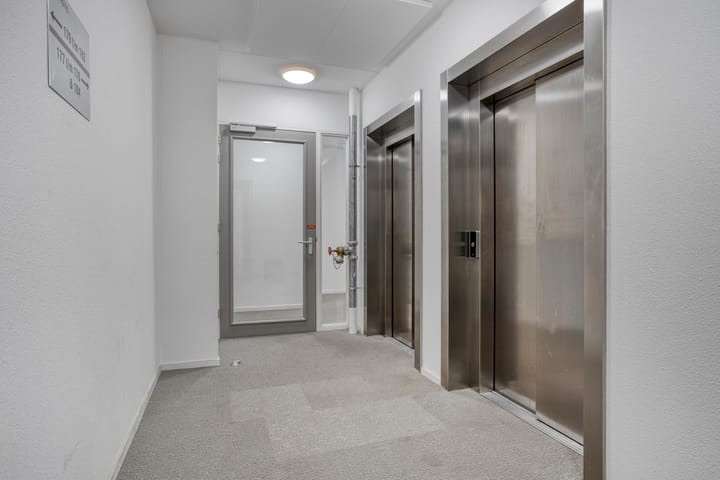 Foto 11 van Kanseliersplein 183