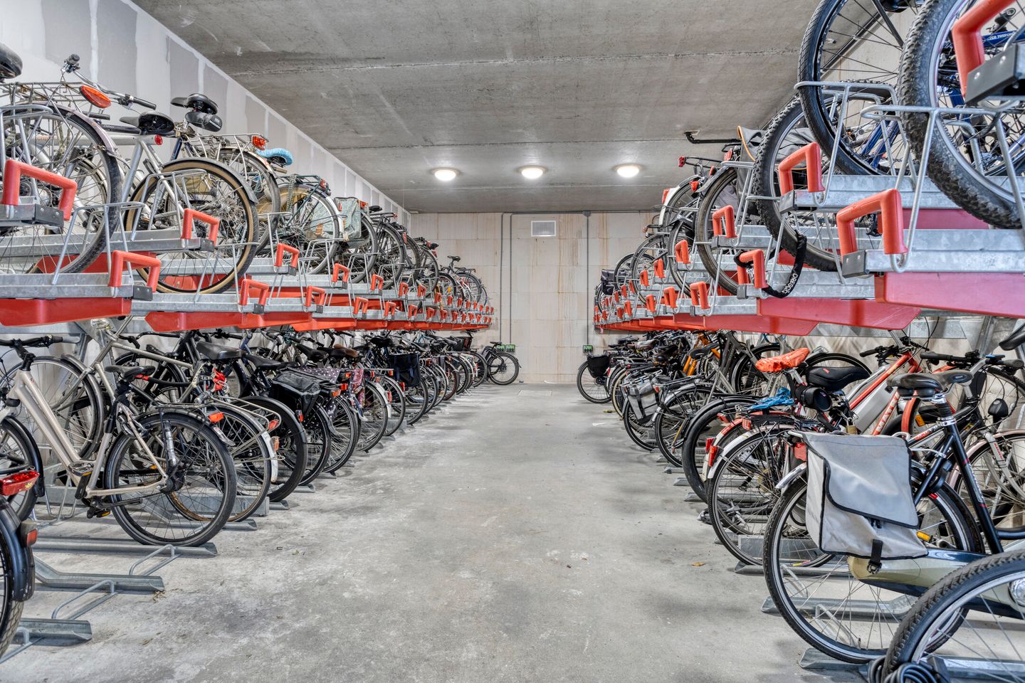 Foto 35 van Kanseliersplein 183