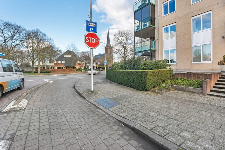 Foto 14 van Westdorplaan 17