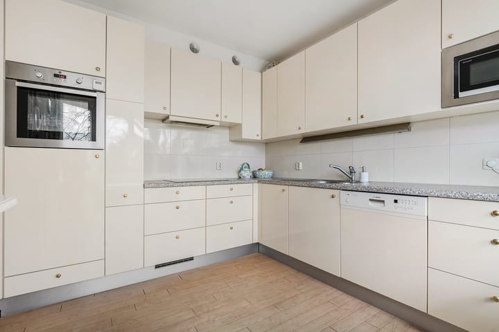 Foto 40 van Westdorplaan 17