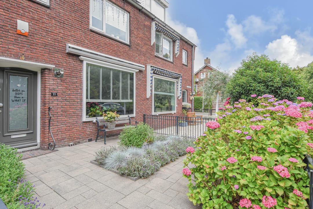 Foto 8 van van Baerlestraat 35