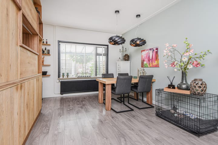 Foto 12 van van Baerlestraat 35