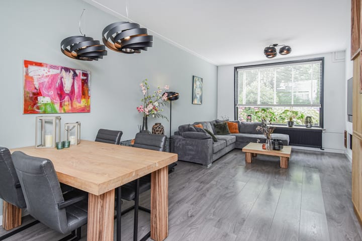 Foto 14 van van Baerlestraat 35