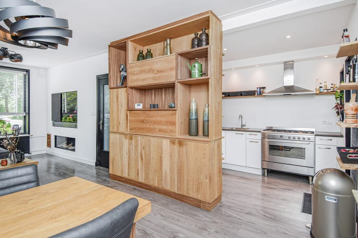 Foto 15 van van Baerlestraat 35