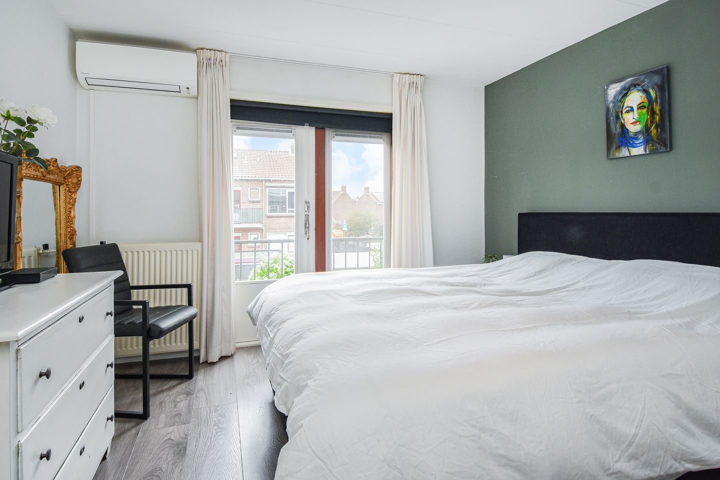 Foto 20 van van Baerlestraat 35