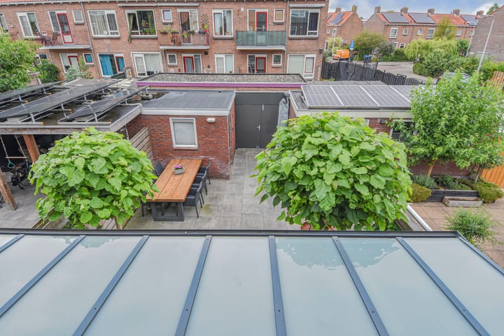 Foto 30 van van Baerlestraat 35