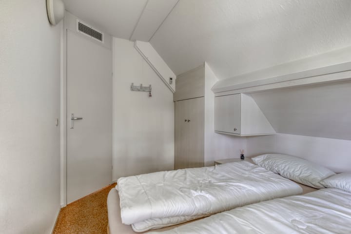 Photo 27 of Strandlaan 60