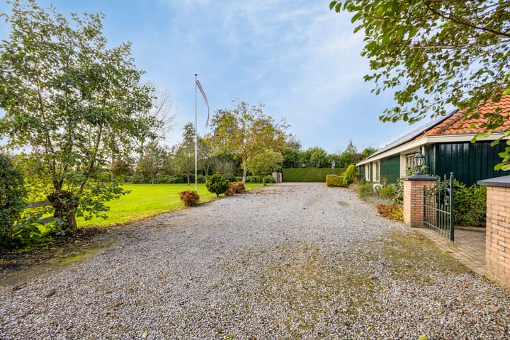 Photo 38 of Hofweg 5