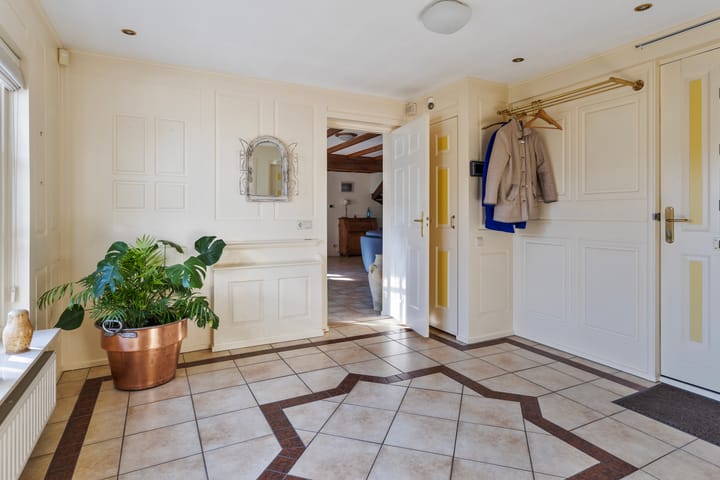 Photo 82 of Hofweg 5