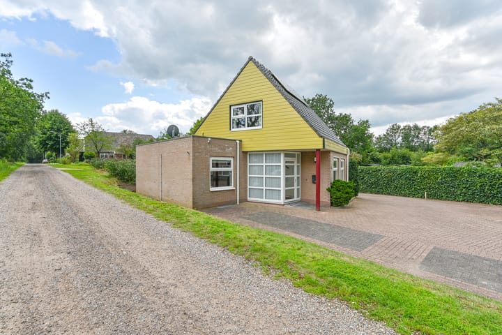 Foto 36 van Hoofdstraat 1