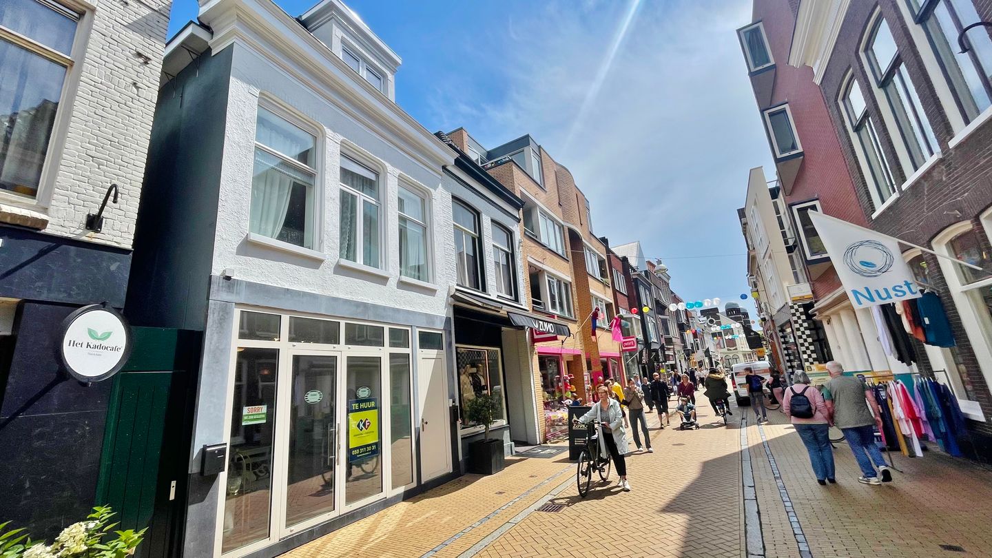 View photo 3 of Folkingestraat 24
