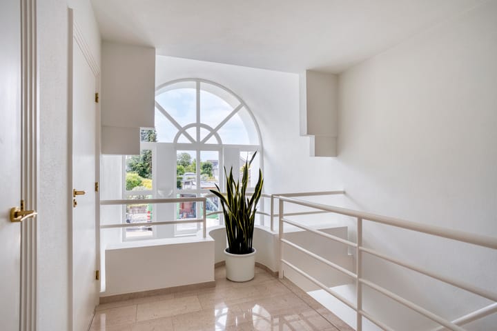 Photo 3 of Montjoiestraat 4