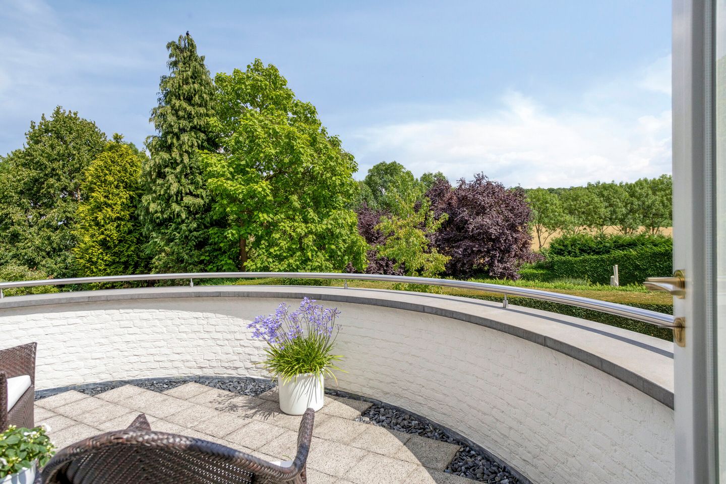 Photo 5 of Montjoiestraat 4