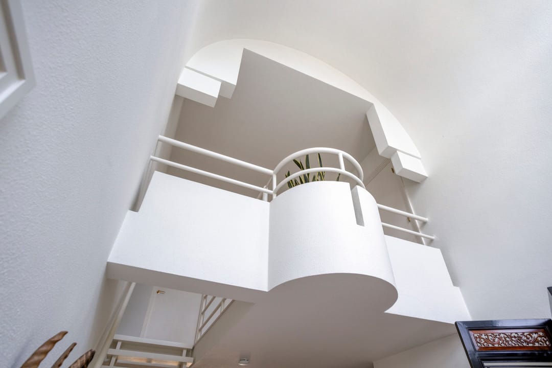 Photo 13 of Montjoiestraat 4