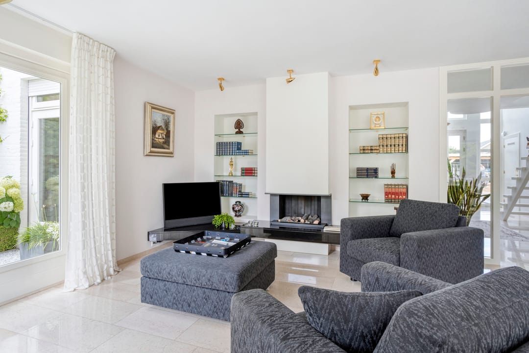 Photo 17 of Montjoiestraat 4