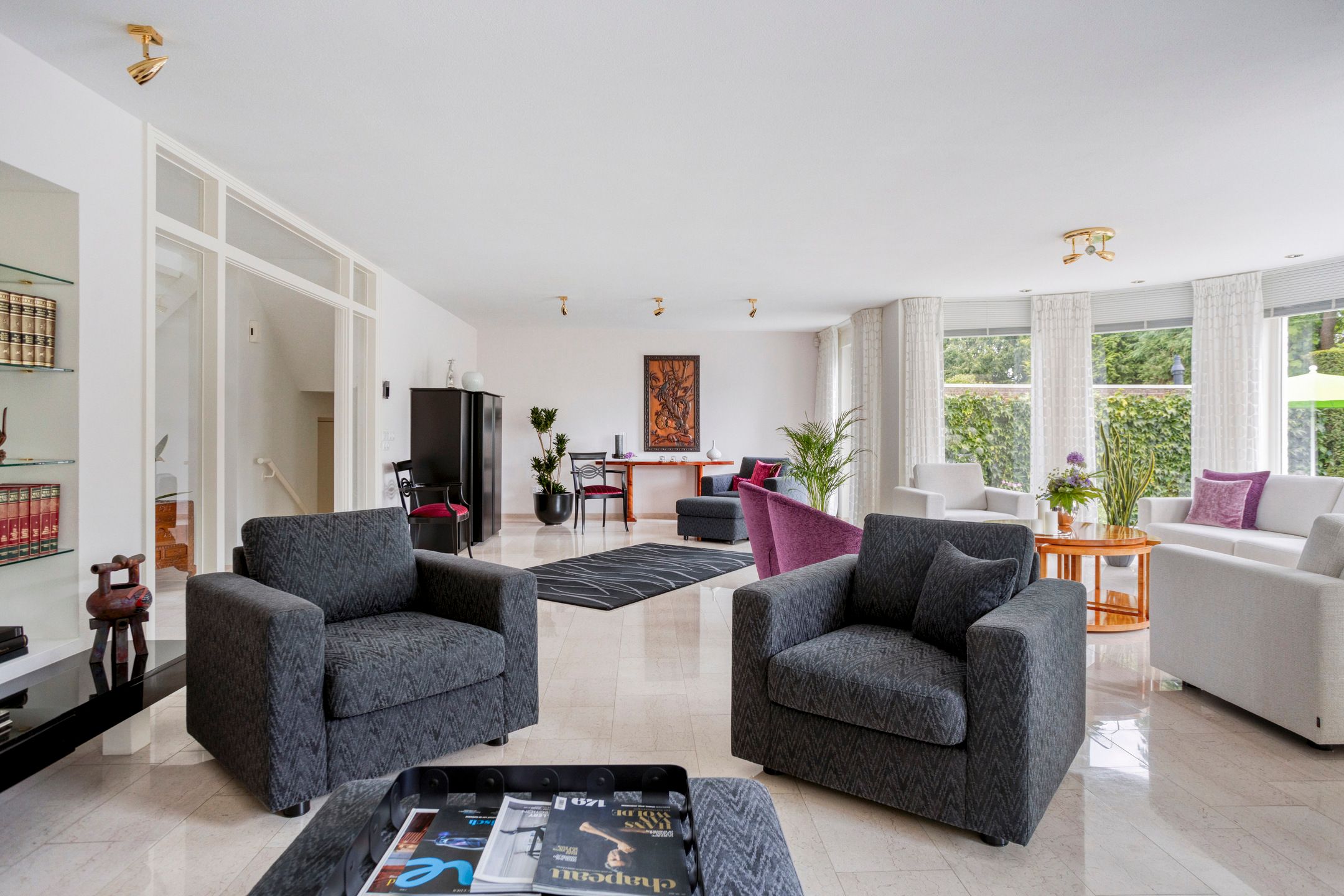 Photo 18 of Montjoiestraat 4