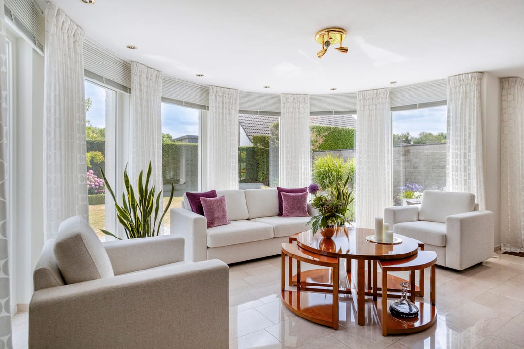 Photo 23 of Montjoiestraat 4