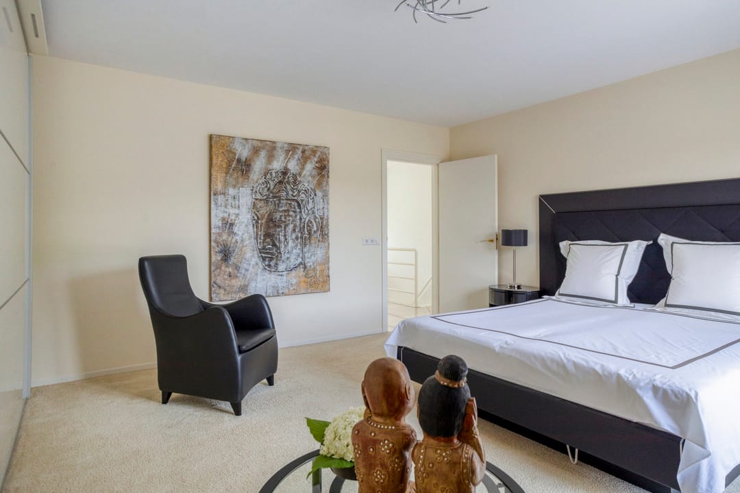 Photo 41 of Montjoiestraat 4