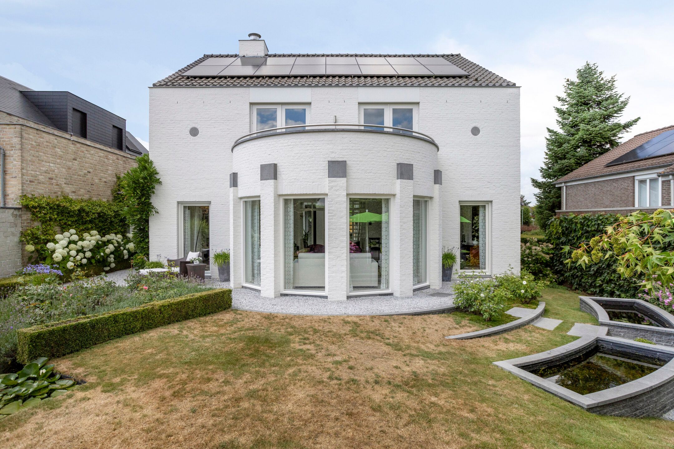 Photo 60 of Montjoiestraat 4