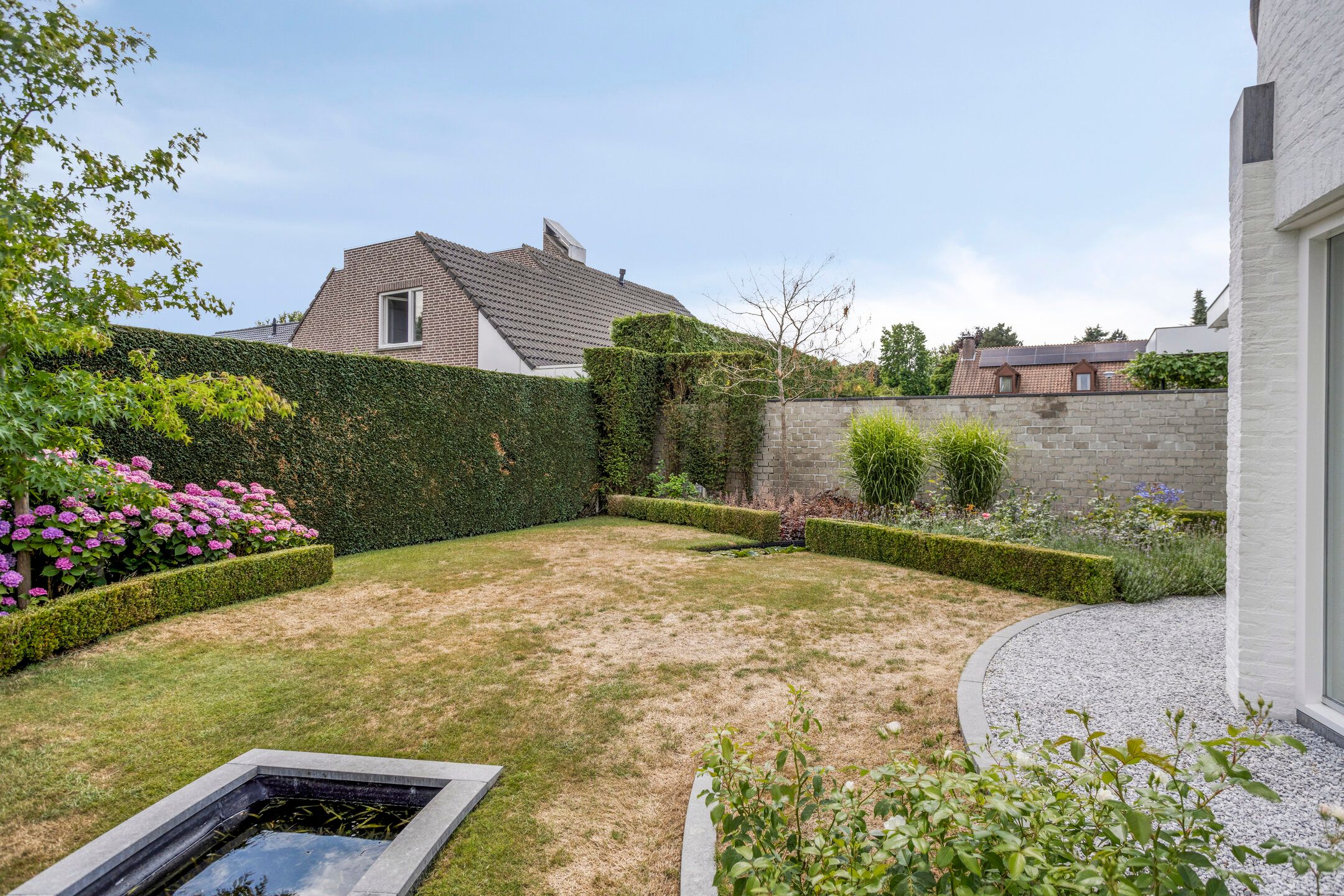 Photo 63 of Montjoiestraat 4