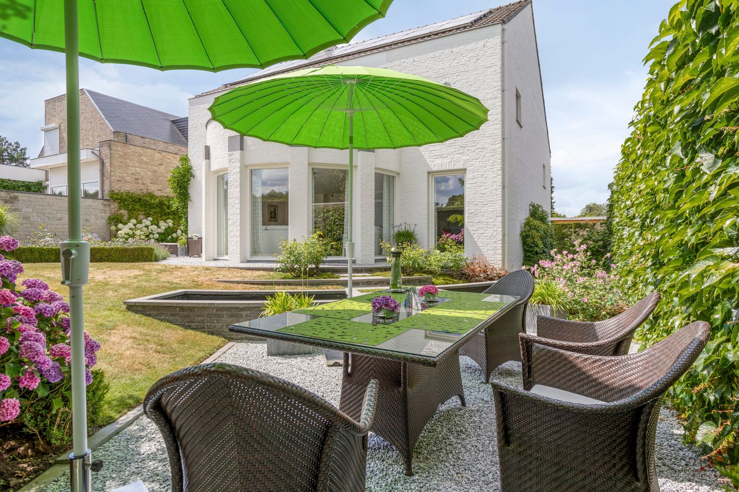 Photo 65 of Montjoiestraat 4