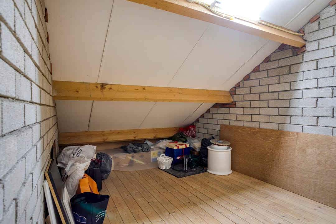 Photo 76 of Montjoiestraat 4